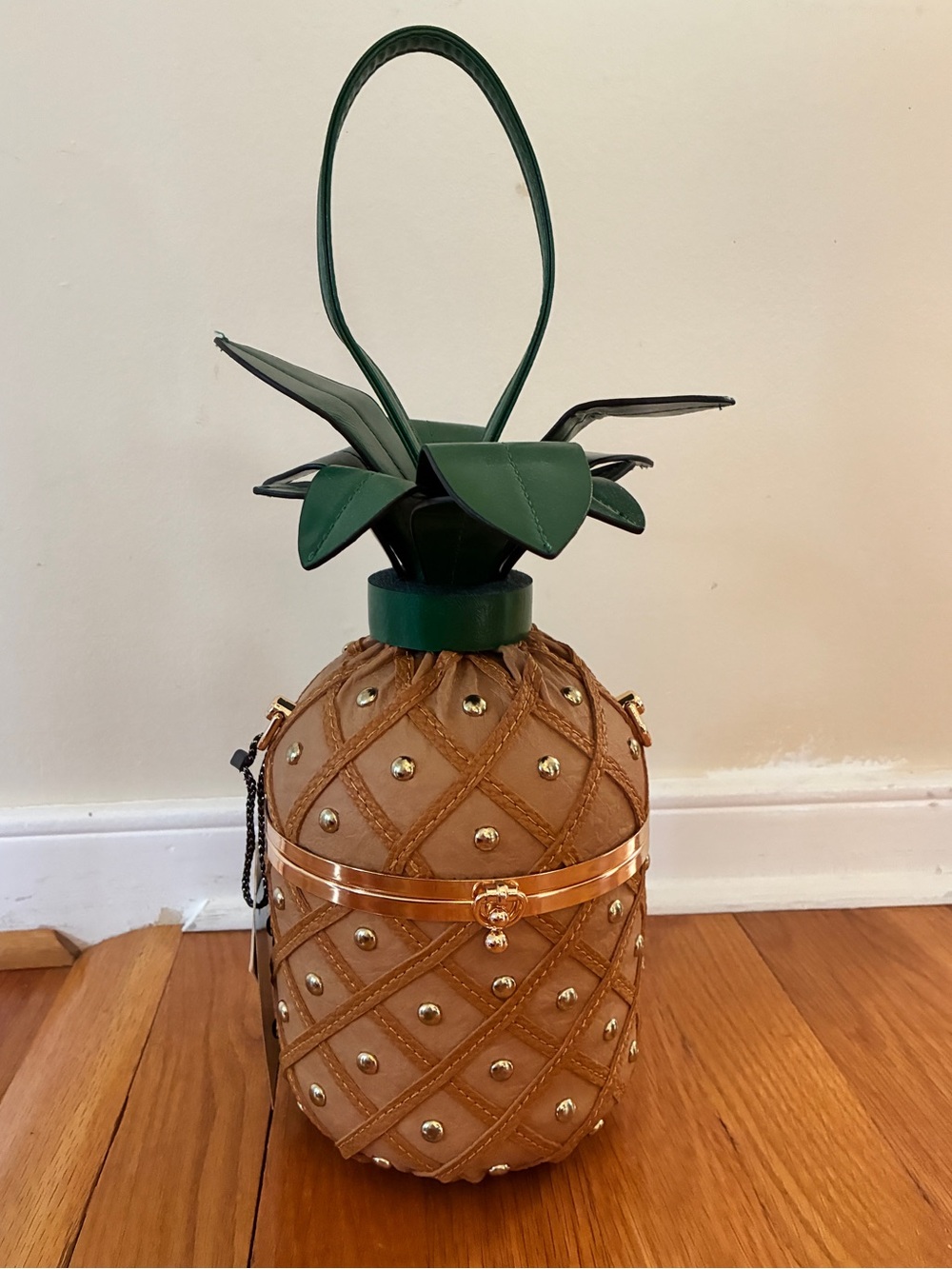 NWT Pineapple Crossbody Bag Studded Statement Purse kitschy quirky - Picture 6 of 7